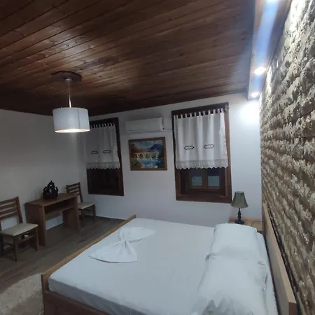 Eni House Apartman Berat