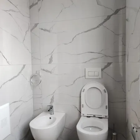 Apartman Eni House *