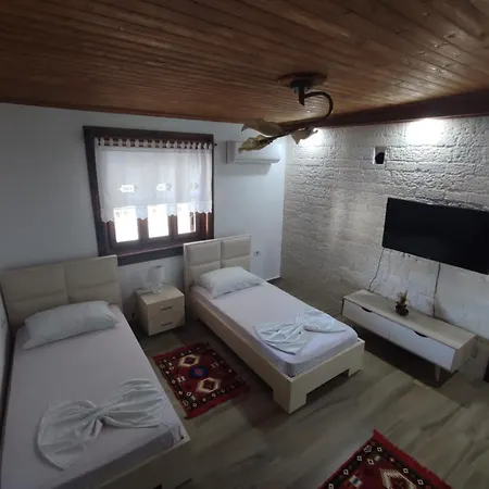 Apartman Eni House